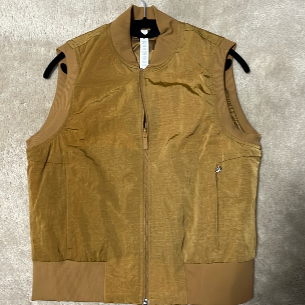 NWOT Lululemon Non-Stop Reversible bomber vest